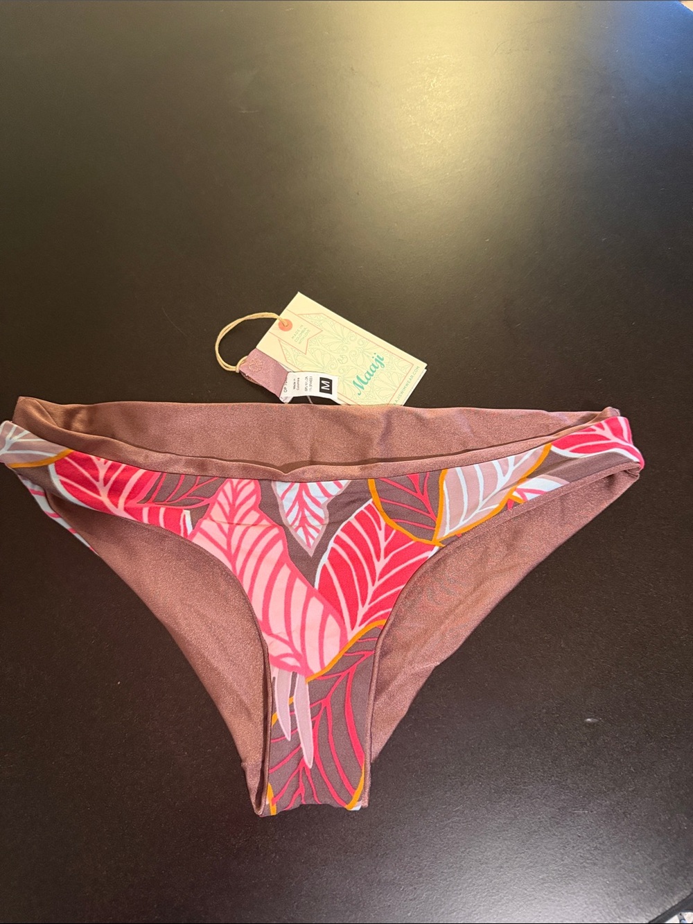Maaji Pink‎ and Coral Leaf-Print Reversible Bikini Bottom. Sz M